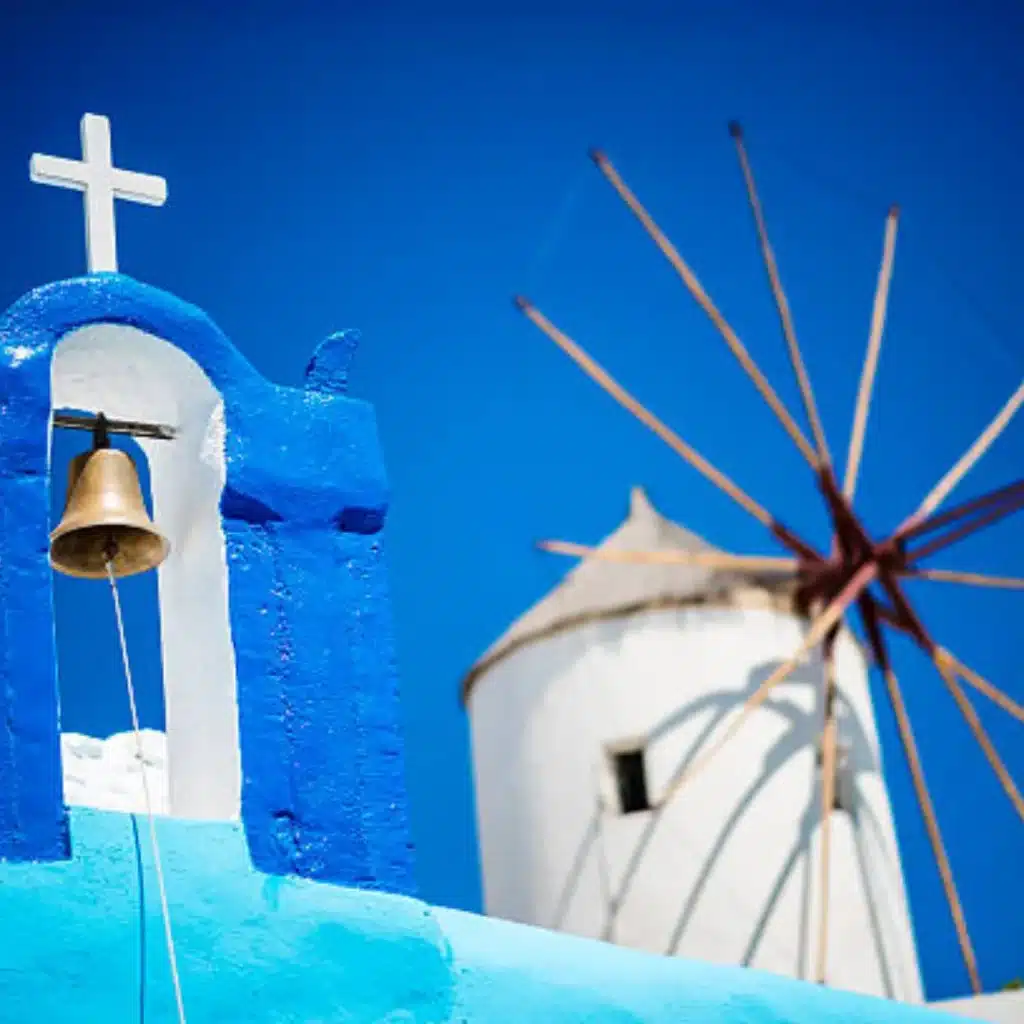 Windmills & blue-roof churches